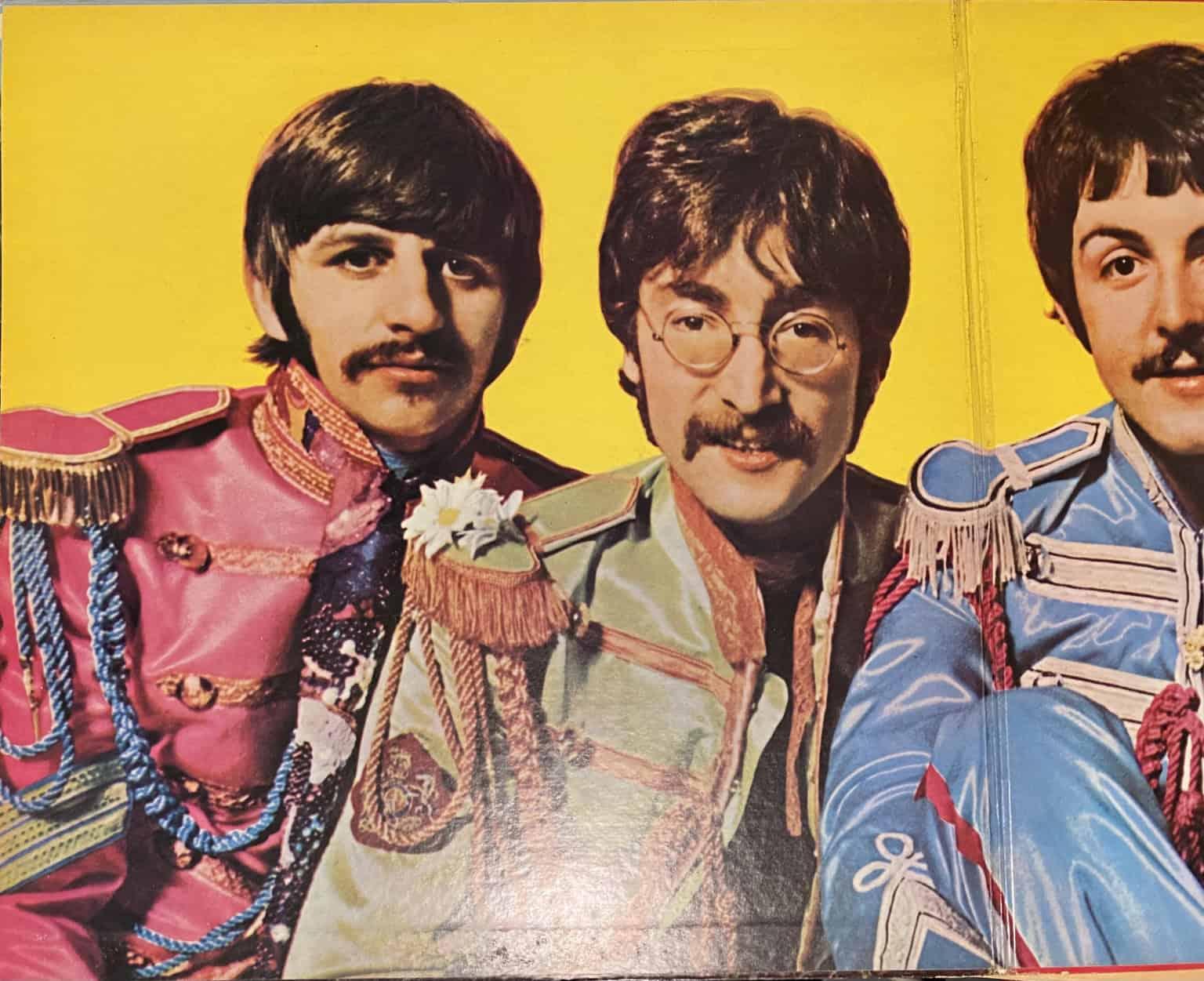 The Beatles – Sgt. Pepper's Lonely Hearts Club Band – imaginea 3